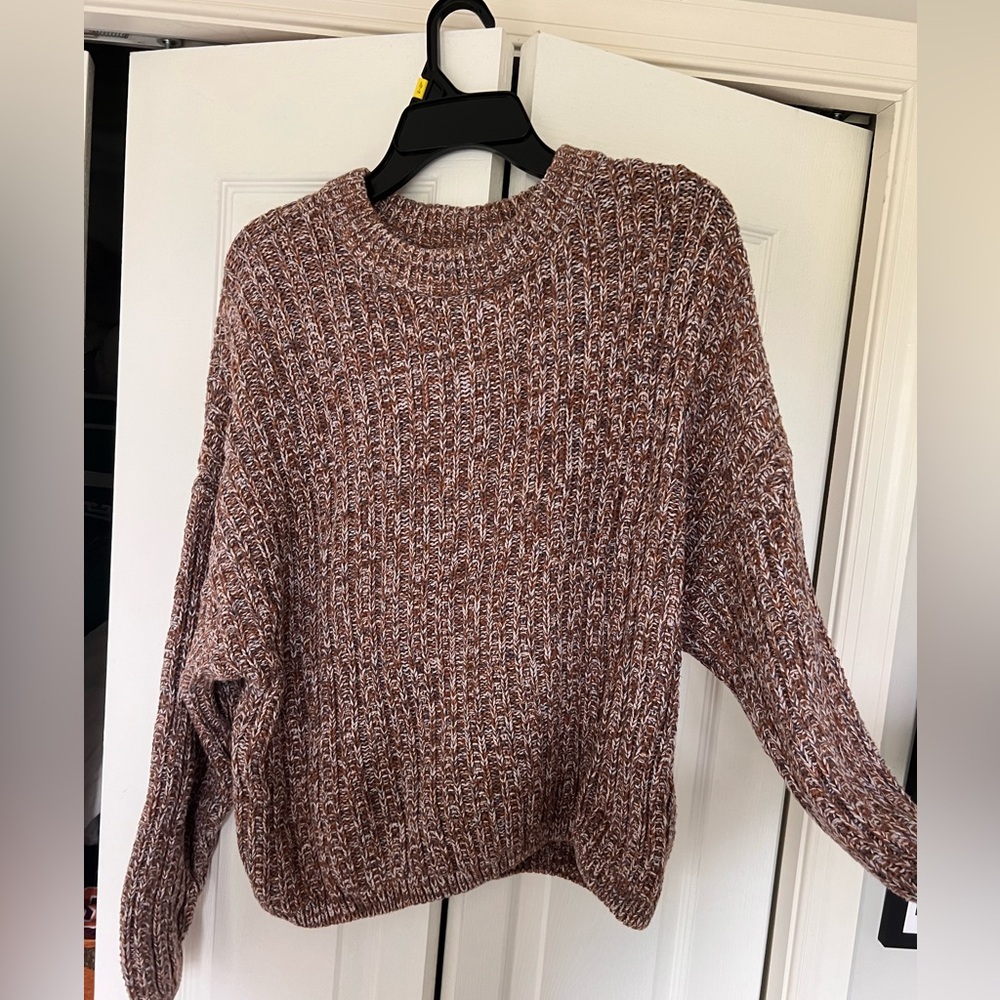 Universal threads sweater